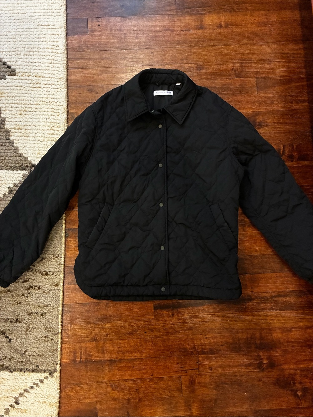 Uniqlo JW Anderson Womenās Quilted Black Jacket - Lightweight Puffer Coat